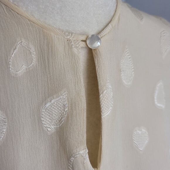 VINTAGE 70s blouse cream ivory leaf print embossed long sleeve S - Picture 5 of 9